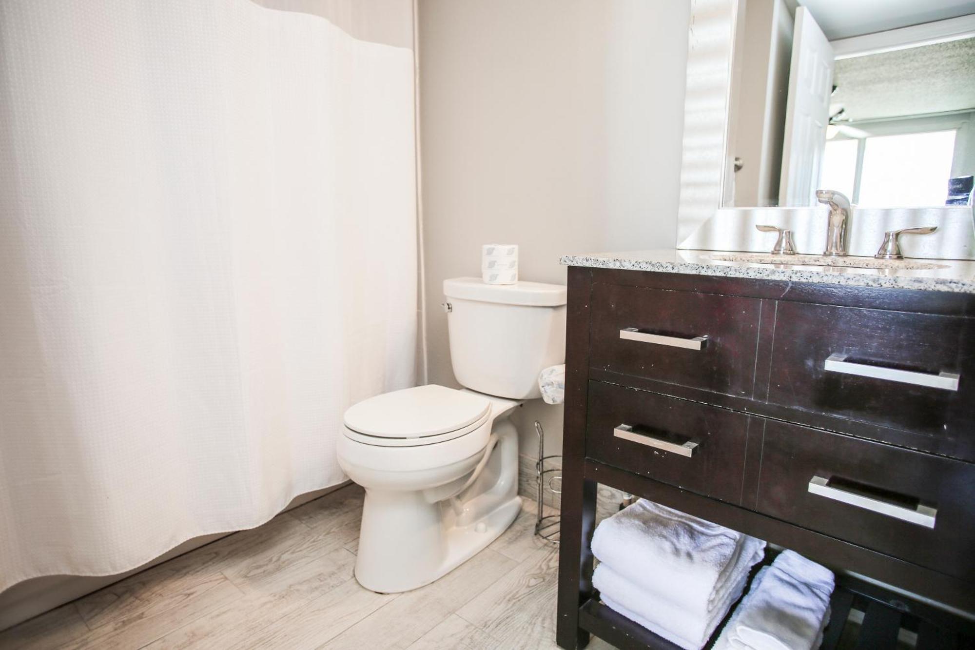 Pelican Beach Resort By Panhandle Getaways Destin Room photo